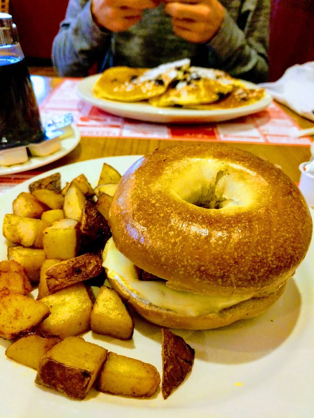 Crossroads Cafe & Deli | cafe | 216 Rockland St, Hanover, MA 02339, USA | 7818269921 OR +1 781-826-9921