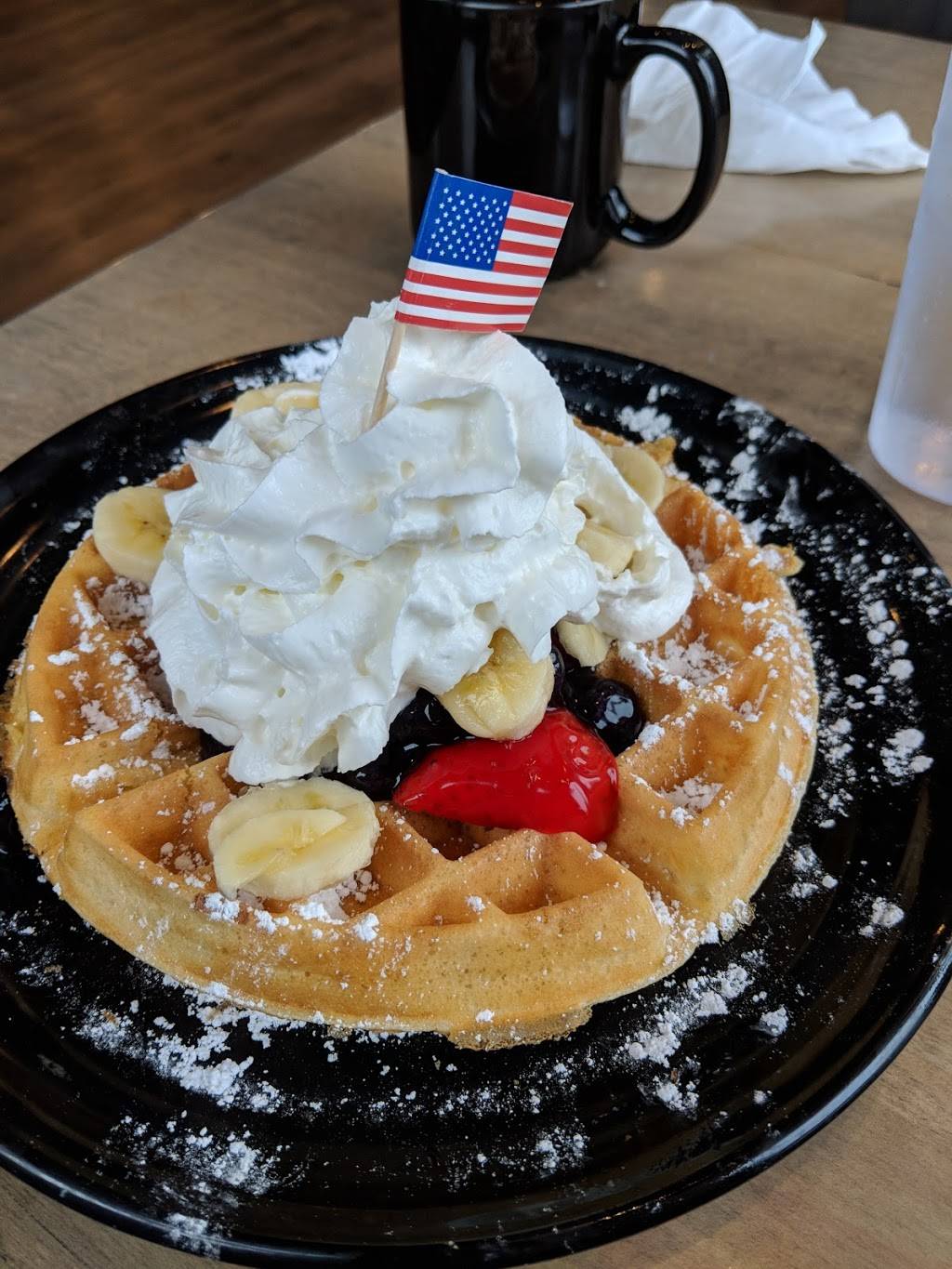Wally Waffle | restaurant | 100 North Ave #101, Tallmadge, OH 44278, USA | 3306337400 OR +1 330-633-7400