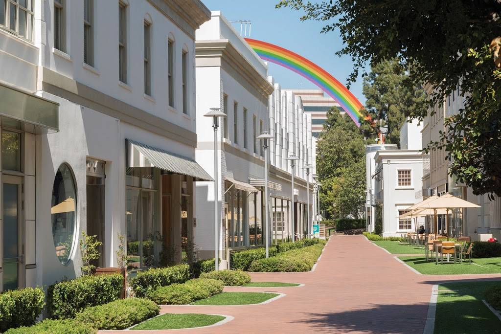 Wolfgang Puck Catering | restaurant | 10202 Washington Blvd, Culver City, CA 90232, USA | 3102443044 OR +1 310-244-3044