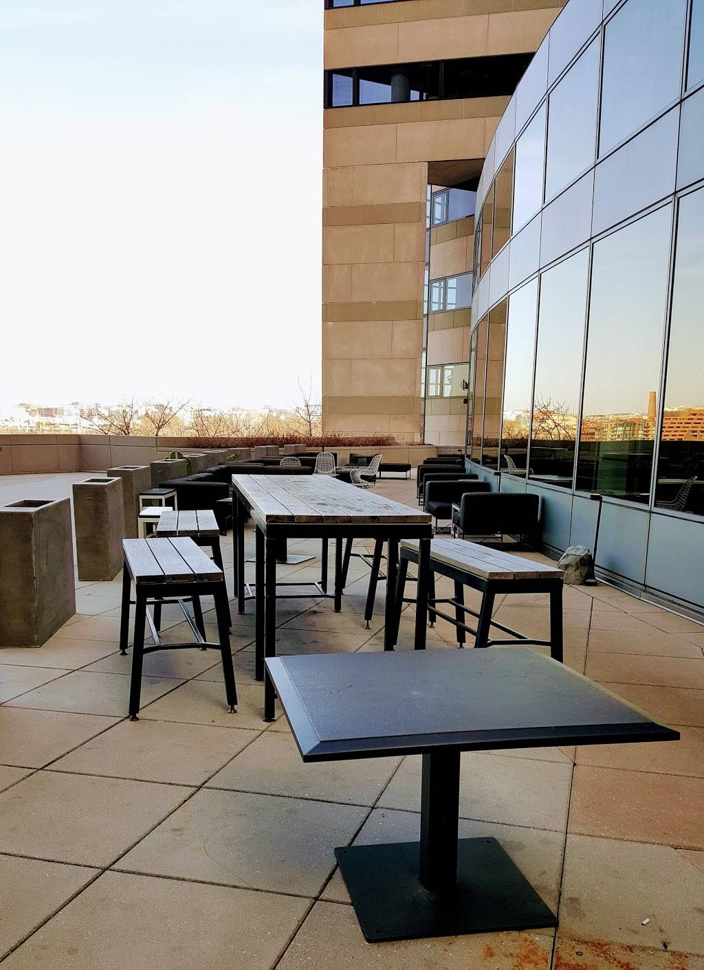 Amuse at Le Meridien - Arlington | restaurant | 1121 19th St N, Arlington, VA 22209, USA | 7033511211 OR +1 703-351-1211