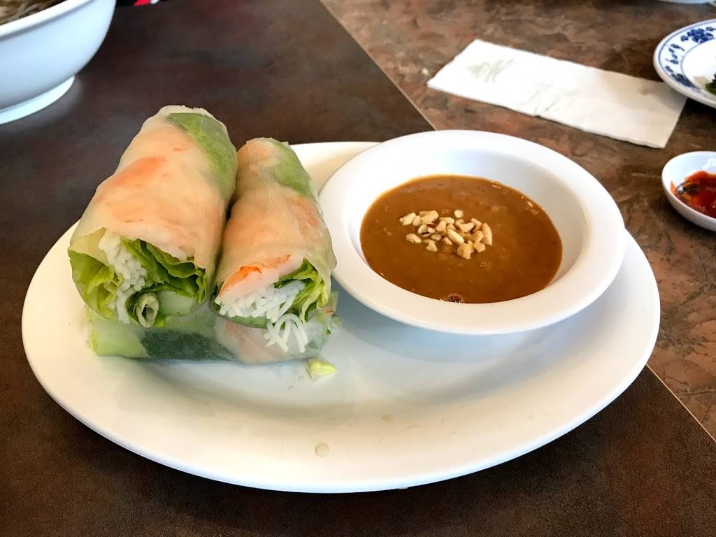 Luckys Pho | restaurant | 3414 Fremont Ave N, Seattle, WA 98103, USA | 2065475125 OR +1 206-547-5125