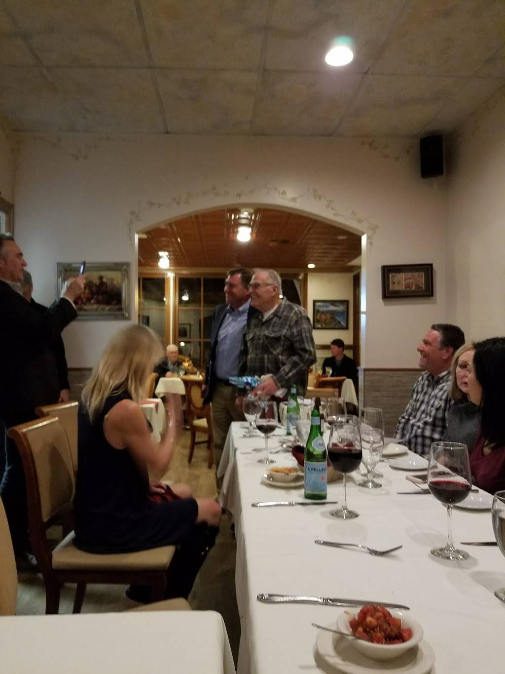 Giorgios | restaurant | 777 Deep Valley Dr, Rolling Hills Estates, CA 90274, USA | 3105412600 OR +1 310-541-2600