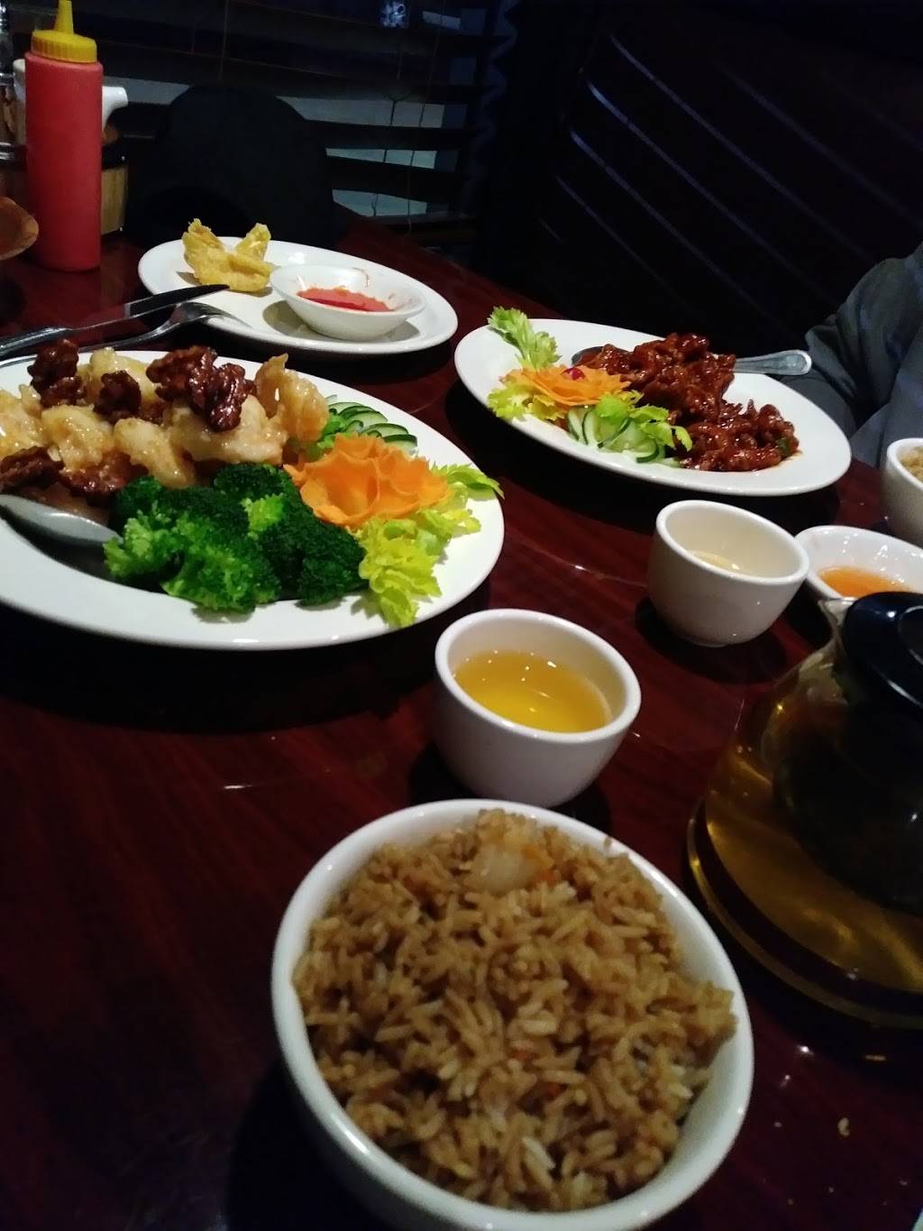 Huangs Chef | restaurant | 2785 Charlotte Hwy Suite 19, Mooresville, NC 28117, USA | 7046641988 OR +1 704-664-1988