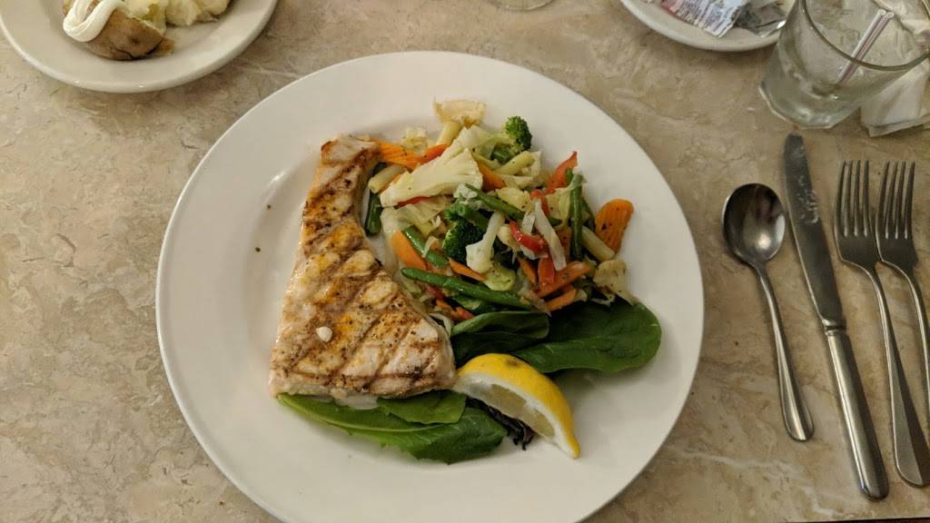 Johns Restaurant & Pizzeria | restaurant | 2914 11th St, Rockford, IL 61109, USA | 8153984044 OR +1 815-398-4044