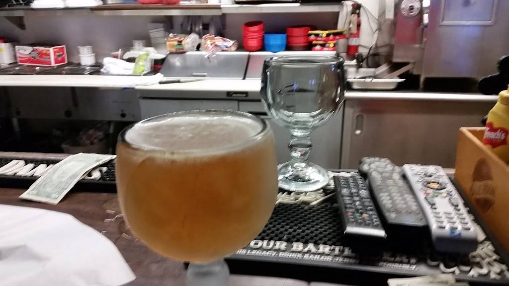 Schoonerville | restaurant | 26254 Bouquet Canyon Rd, Santa Clarita, CA 91350, USA | 6612541942 OR +1 661-254-1942