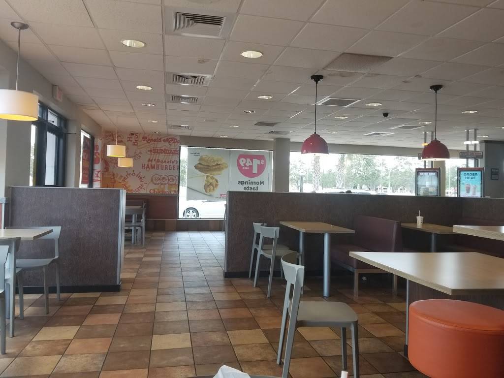 McDonalds | cafe | 2315 Tyrone Blvd N, St. Petersburg, FL 33710, USA | 7273815167 OR +1 727-381-5167