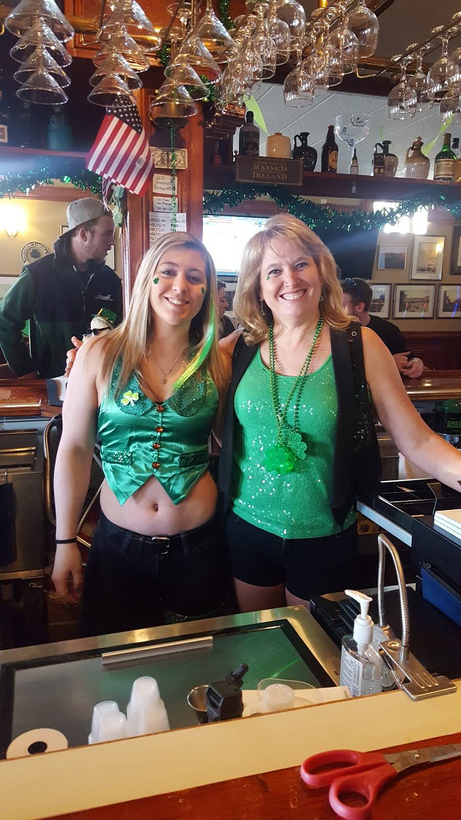 Baileys Bar and Grill | restaurant | 15548 S Cicero Ave, Oak Forest, IL 60452, USA | 7086312603 OR +1 708-631-2603