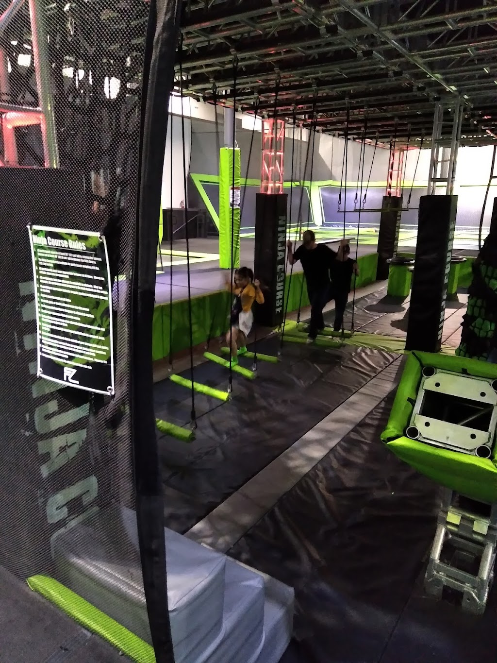 Flight Zone | restaurant | 4901 Tanner Dr, Gillette, WY 82718, USA | 3076709400 OR +1 307-670-9400