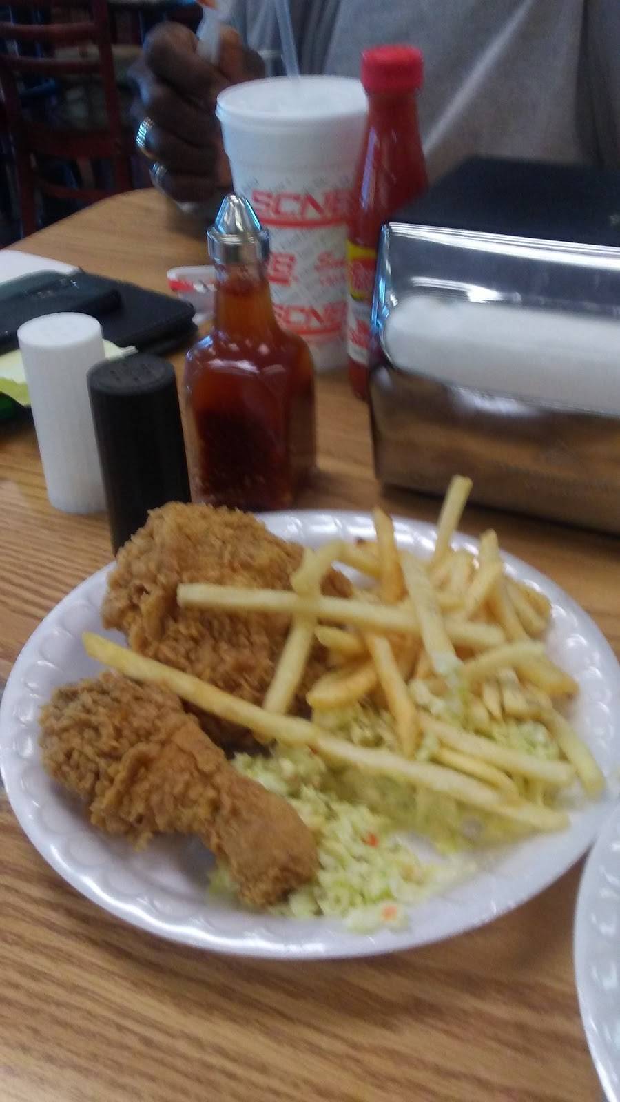 Smithfields Chicken N Bar-B-Q | restaurant | 1105 Gum Branch Rd, Jacksonville, NC 28540, USA | 9103476355 OR +1 910-347-6355