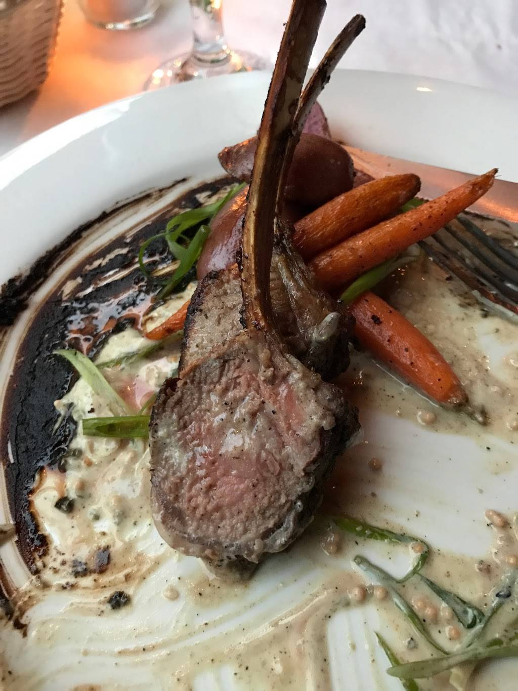 Tess | restaurant | 2499 N Bartlett Ave, Milwaukee, WI 53211, USA | 4149648377 OR +1 414-964-8377