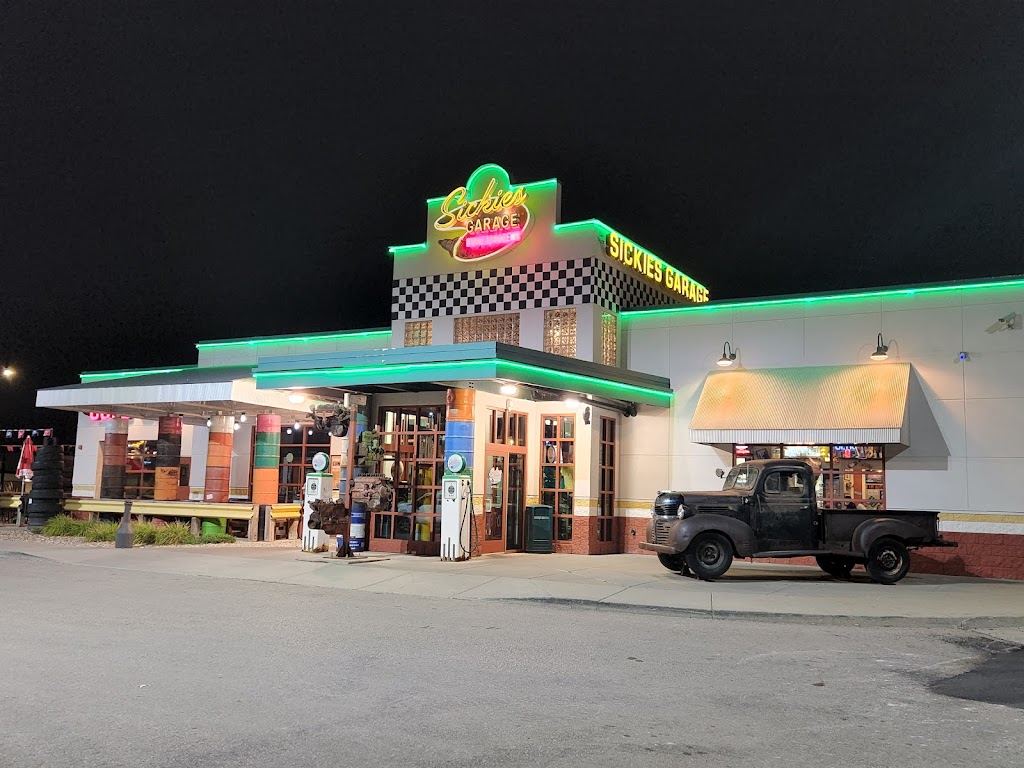 Sickies Garage Burgers & Brews | restaurant | 3313 E Mall Dr, Rapid City, SD 57701, USA | 6057167690 OR +1 605-716-7690
