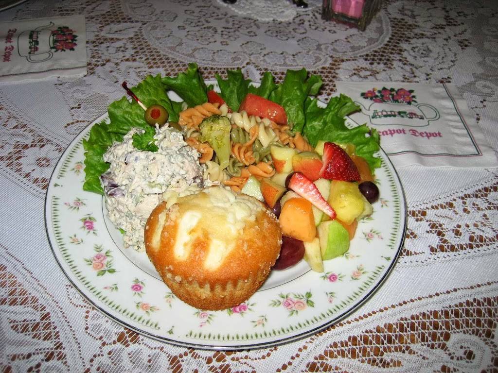 Teapot Depot | cafe | 112 Denny St, Highlands, TX 77562, USA | 2814263670 OR +1 281-426-3670