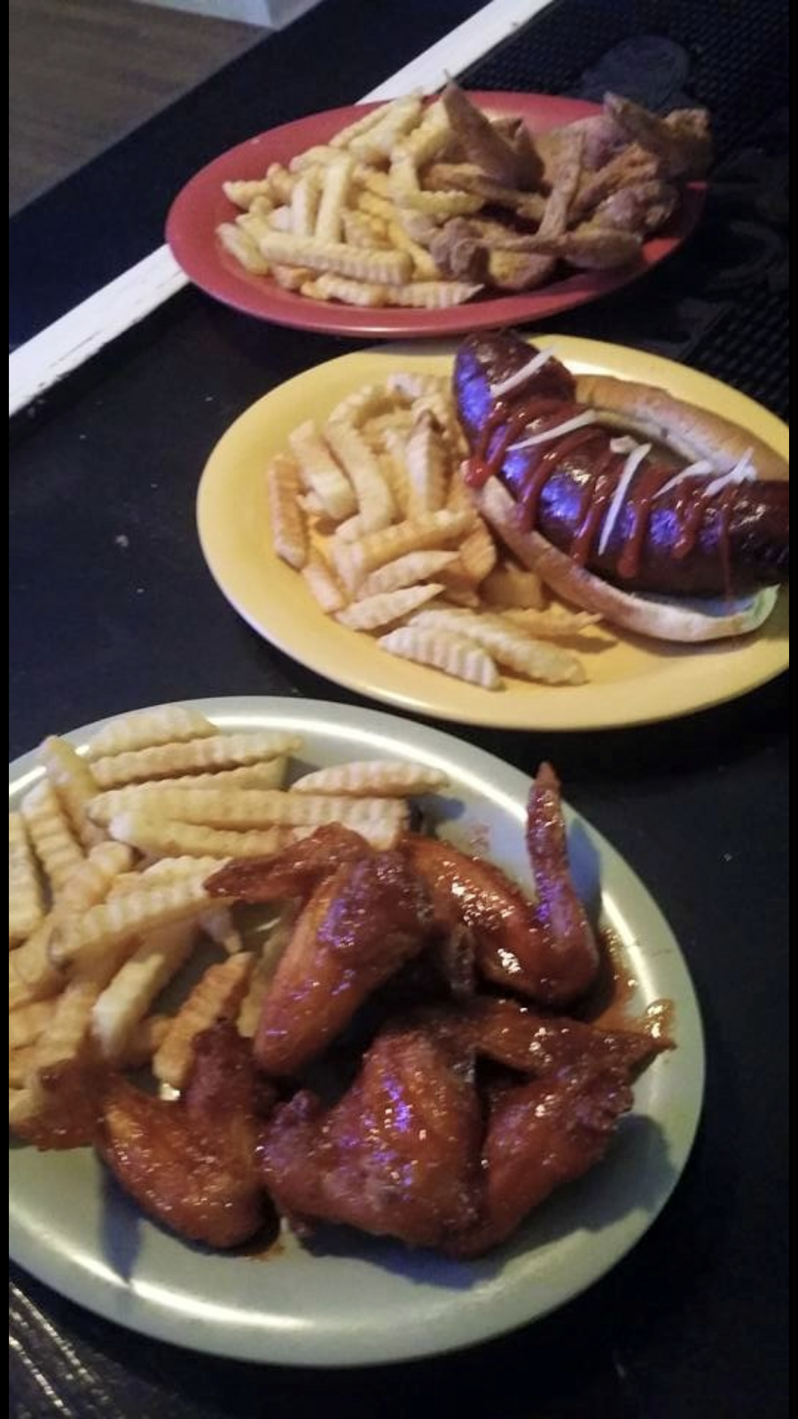 Dablitz Sports Bar and Grill | restaurant | 1318 N 9th St, East St Louis, IL 62201, USA | 6184825489 OR +1 618-482-5489