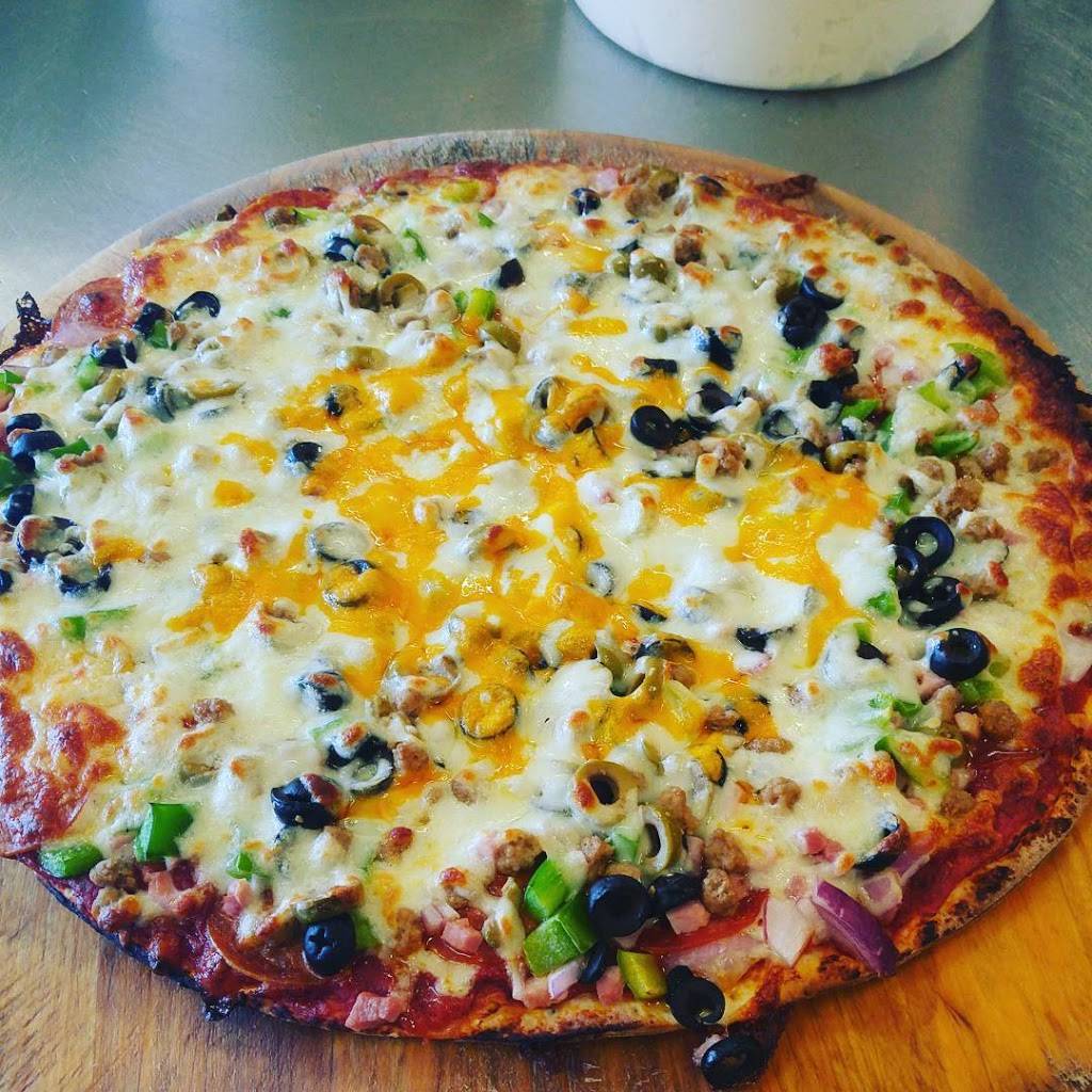 Pit Stop Pizza | restaurant | 1108 Fond Du Lac Ave, Sheboygan Falls, WI 53085, USA | 9204523600 OR +1 920-452-3600