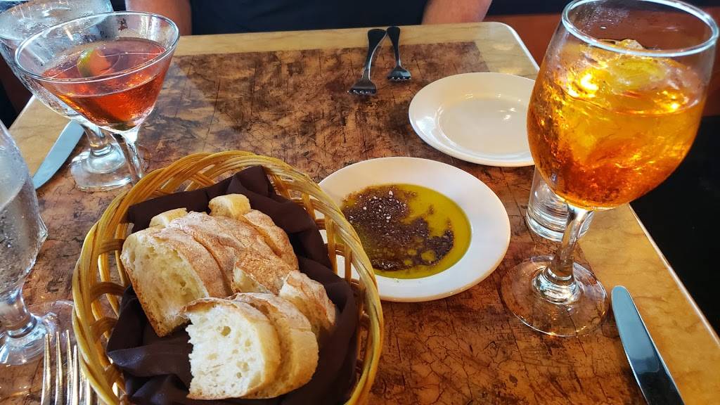 Gusto Ristorante | restaurant | 890 William Hilton Pkwy, Hilton Head Island, SC 29928, USA | 8438022424 OR +1 843-802-2424