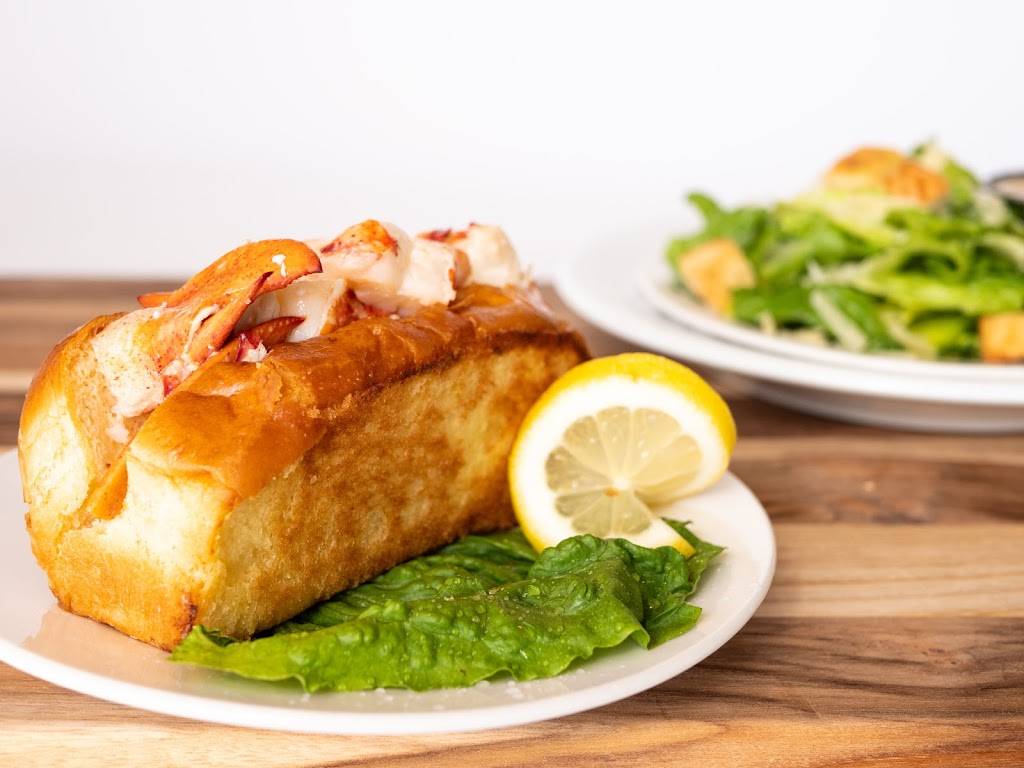 Oceans Edge Restaurant | restaurant | 159 Searsport Ave, Belfast, ME 04915, USA | 2073382646 OR +1 207-338-2646