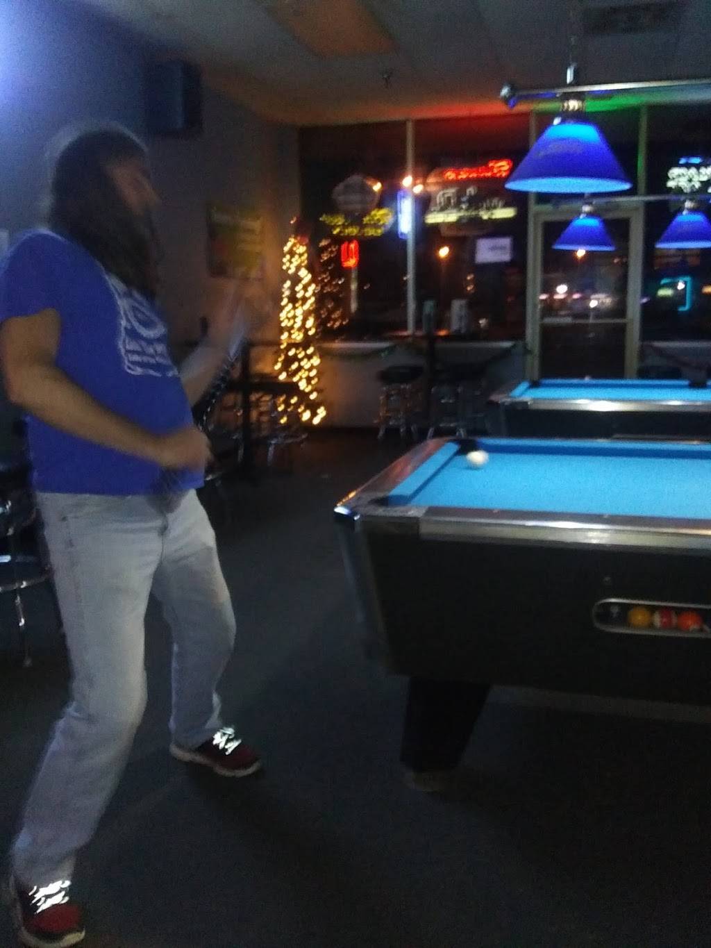 Schmolls 8 Ball | restaurant | 4545 Gravois Rd, High Ridge, MO 63049, USA | 6363768118 OR +1 636-376-8118