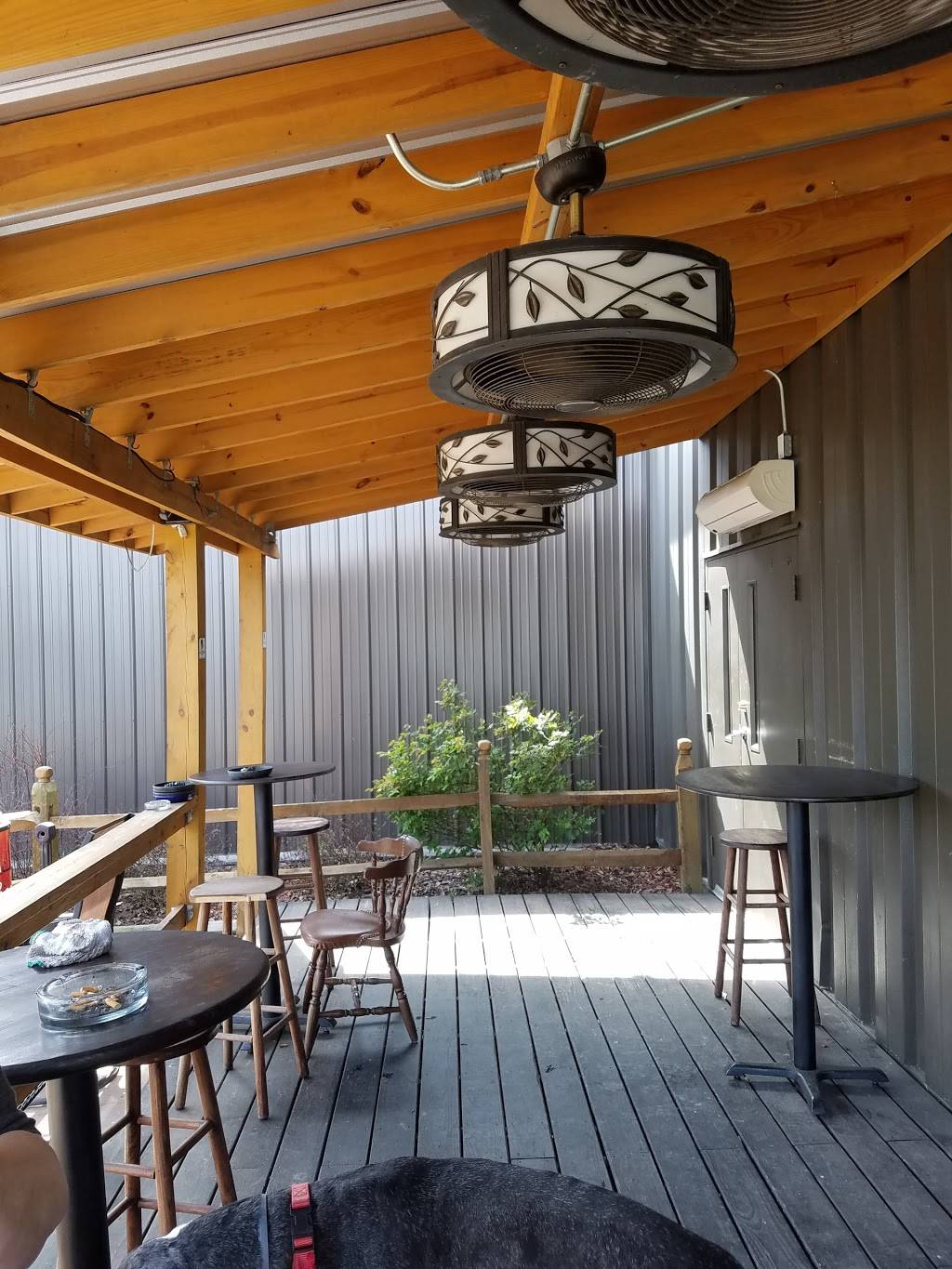 51 Sycamore Bar & Grill | restaurant | 51 Sycamore St, Weldon, NC 27890, USA | 2526788600 OR +1 252-678-8600