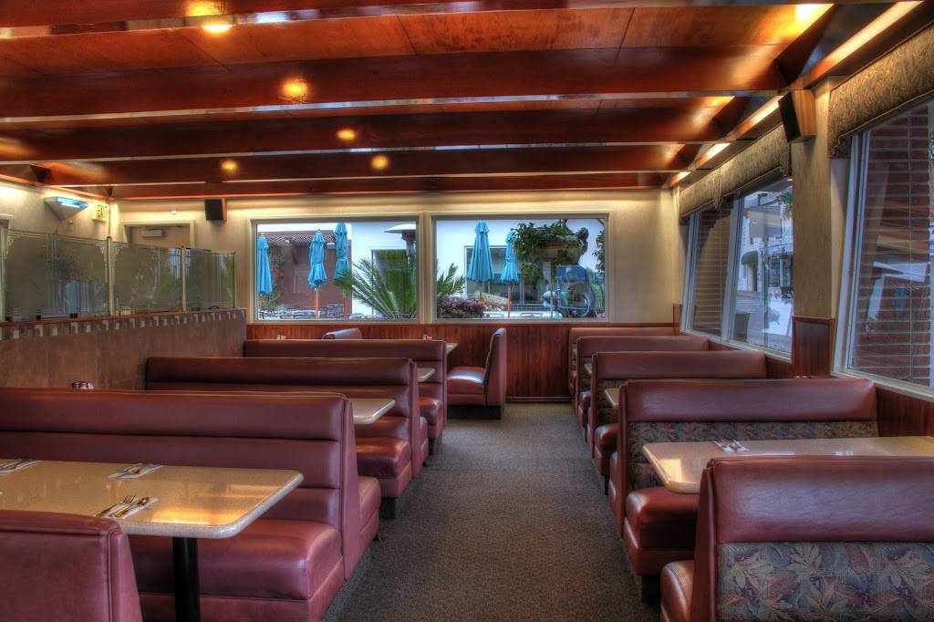 Brads Restaurant | restaurant | 209 Pomeroy Ave, Pismo Beach, CA 93449, USA | 8057736165 OR +1 805-773-6165