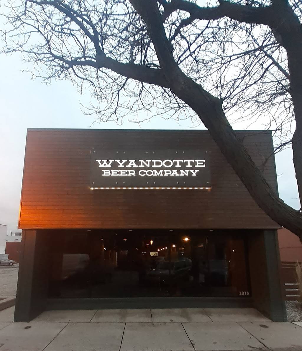 Wyandotte Beer Company | restaurant | 3016 1st St, Wyandotte, MI 48192, USA | 7345563231 OR +1 734-556-3231