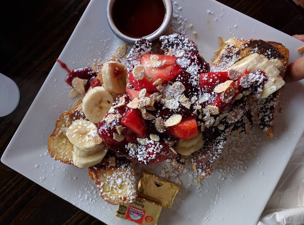 Solar de Cahuenga | restaurant | 1847 N Cahuenga Blvd, Los Angeles, CA 90028, USA | 3234677510 OR +1 323-467-7510