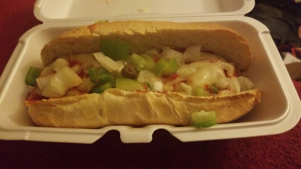 Gioninos Pizzeria | restaurant | 240 Milton Blvd, Newton Falls, OH 44444, USA | 3308727070 OR +1 330-872-7070