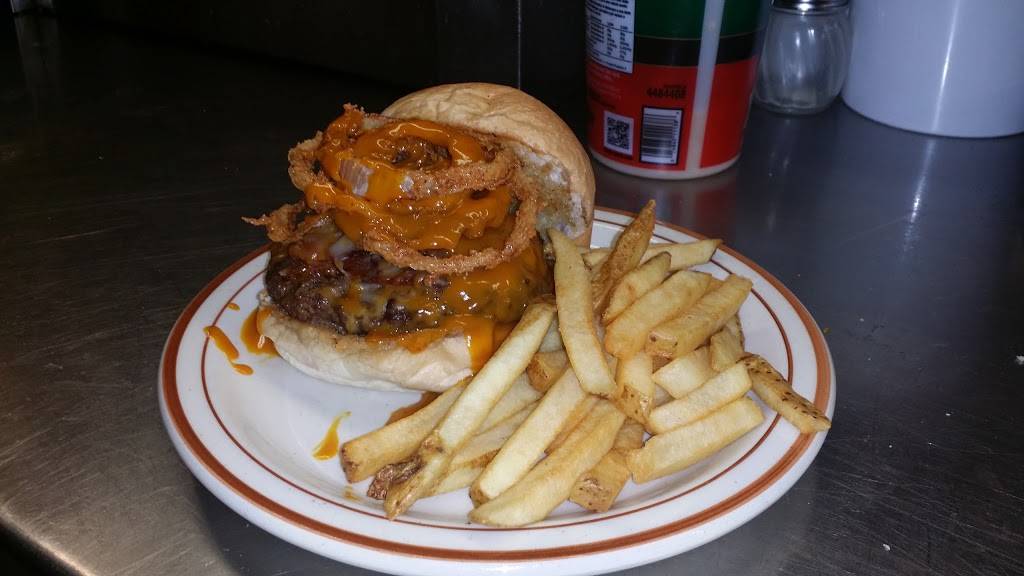 Muhleisens | restaurant | 60 N Main St, Almond, NY 14804, USA | 6072768811 OR +1 607-276-8811