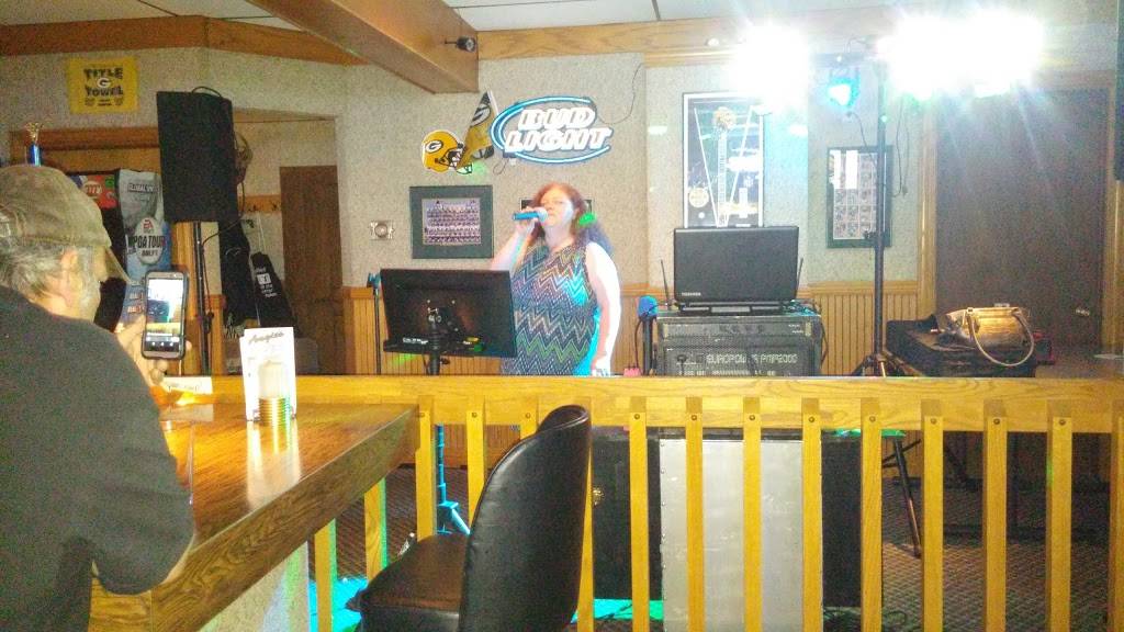 Augies Bar & Grill LLC | restaurant | 206 Willow St, Luxemburg, WI 54217, USA | 9208455030 OR +1 920-845-5030