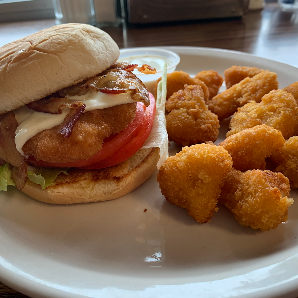 Country Inn Cafe & Motel | cafe | 536 Veterans Memorial Dr, Livingston, IL 62058, USA | 6186372600 OR +1 618-637-2600