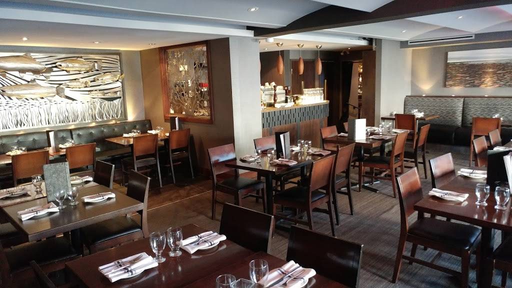 Shore Grill And Grotto | restaurant | 71 Lakeshore Rd E, Mississauga, ON L5G 1C9, Canada | 9052719777 OR +1 905-271-9777