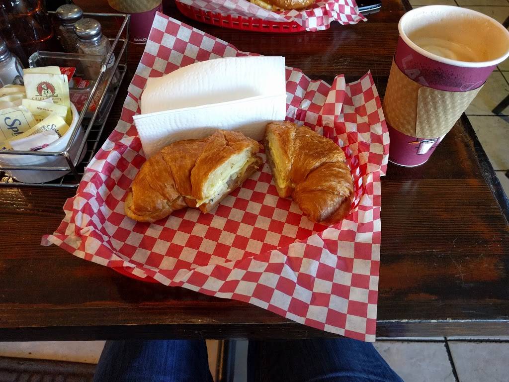 New Alternatives Cafe | cafe | 1600 Guerrero St, San Francisco, CA 94110, USA | 4158265282 OR +1 415-826-5282