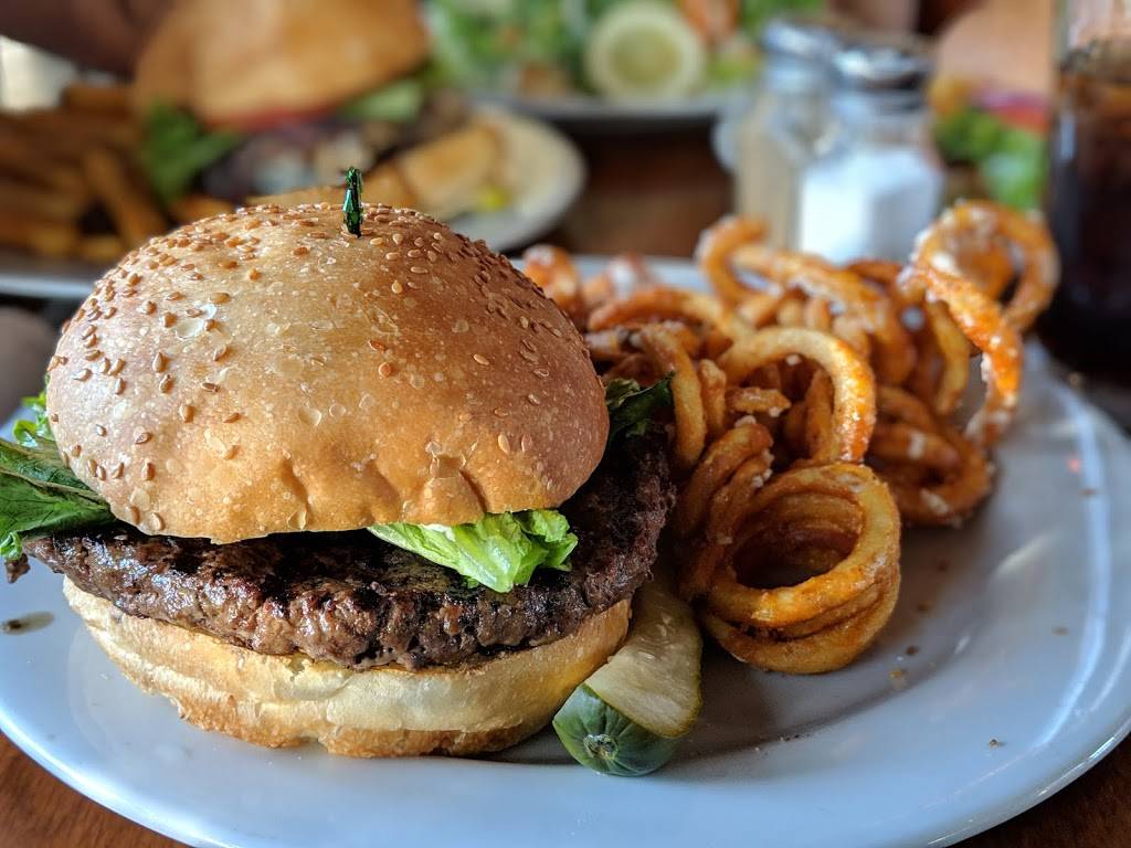 Burgers and Brew | restaurant | 403 3rd St, Davis, CA 95616, USA | 5307503600 OR +1 530-750-3600