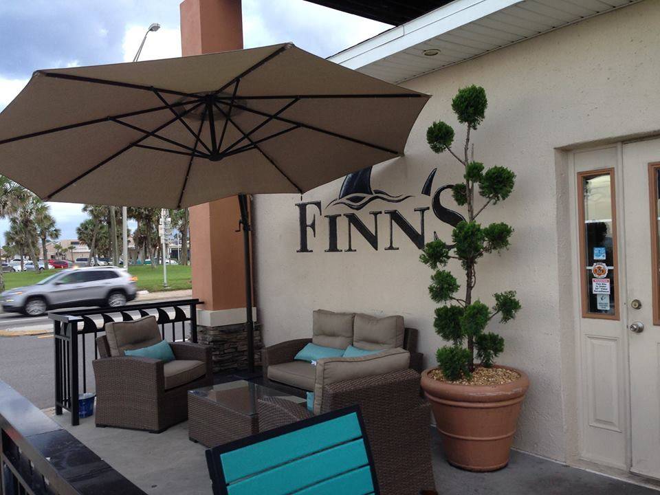 Finns Beachside Pub | restaurant | 101 N Ocean Shore Blvd, Flagler Beach, FL 32136, USA | 3864397755 OR +1 386-439-7755