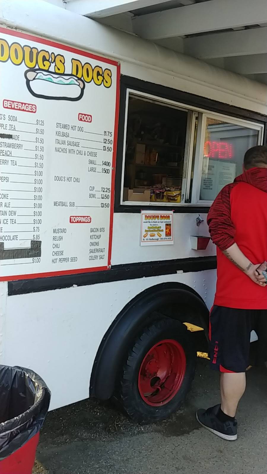 Dougs Hot Dog Van | restaurant | 217 Main St, Marlborough, NH 03455, USA | 6038763438 OR +1 603-876-3438