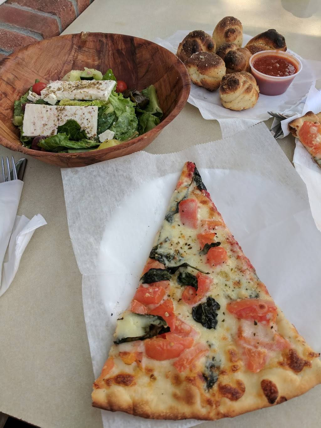 Sammys Southport Pizza House | restaurant | 1360, 295 Pequot Ave, Southport, CT 06890, USA | 2032599843 OR +1 203-259-9843