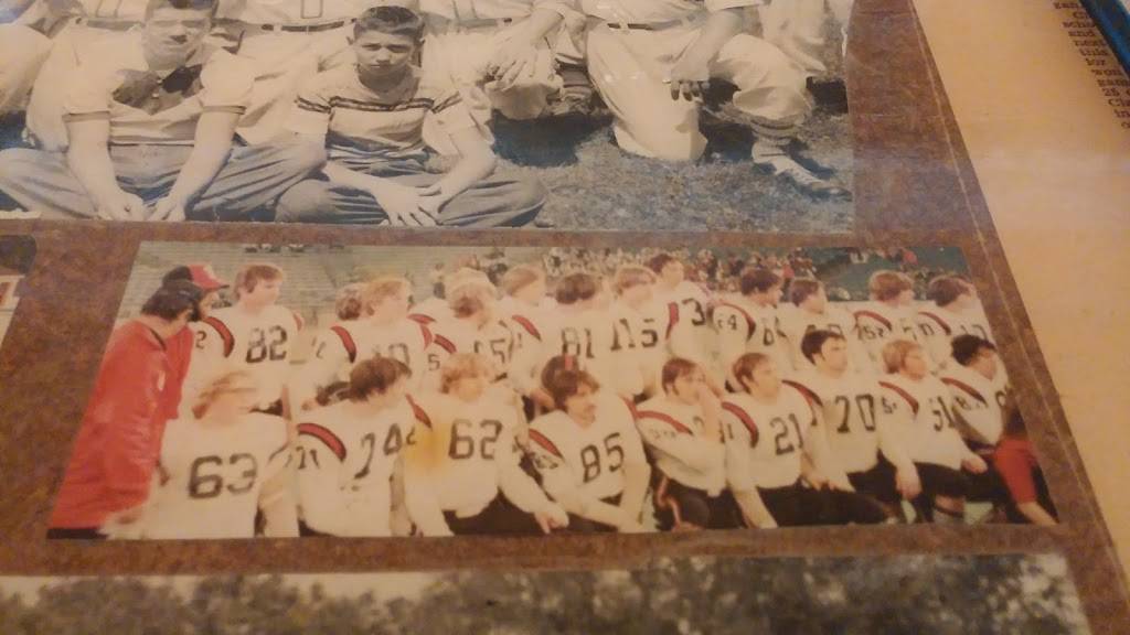 Infield Bar & Pizzeria Inc | restaurant | 234 Superior Ave, Crystal Falls, MI 49920, USA | 9068753398 OR +1 906-875-3398