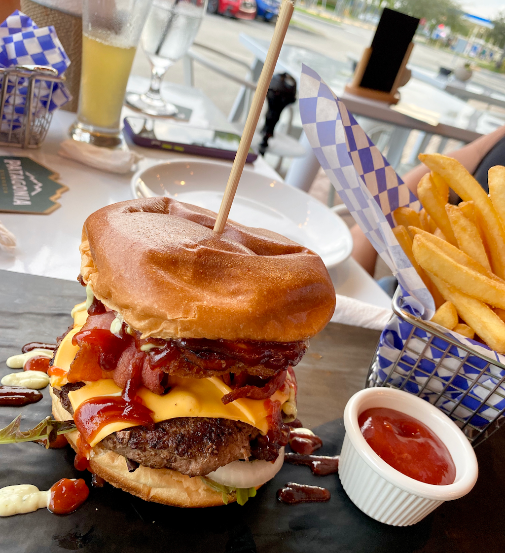 AREA41 DORAL | restaurant | 10779 NW 41st St, Doral, FL 33178, USA | 7862871201 OR +1 786-287-1201