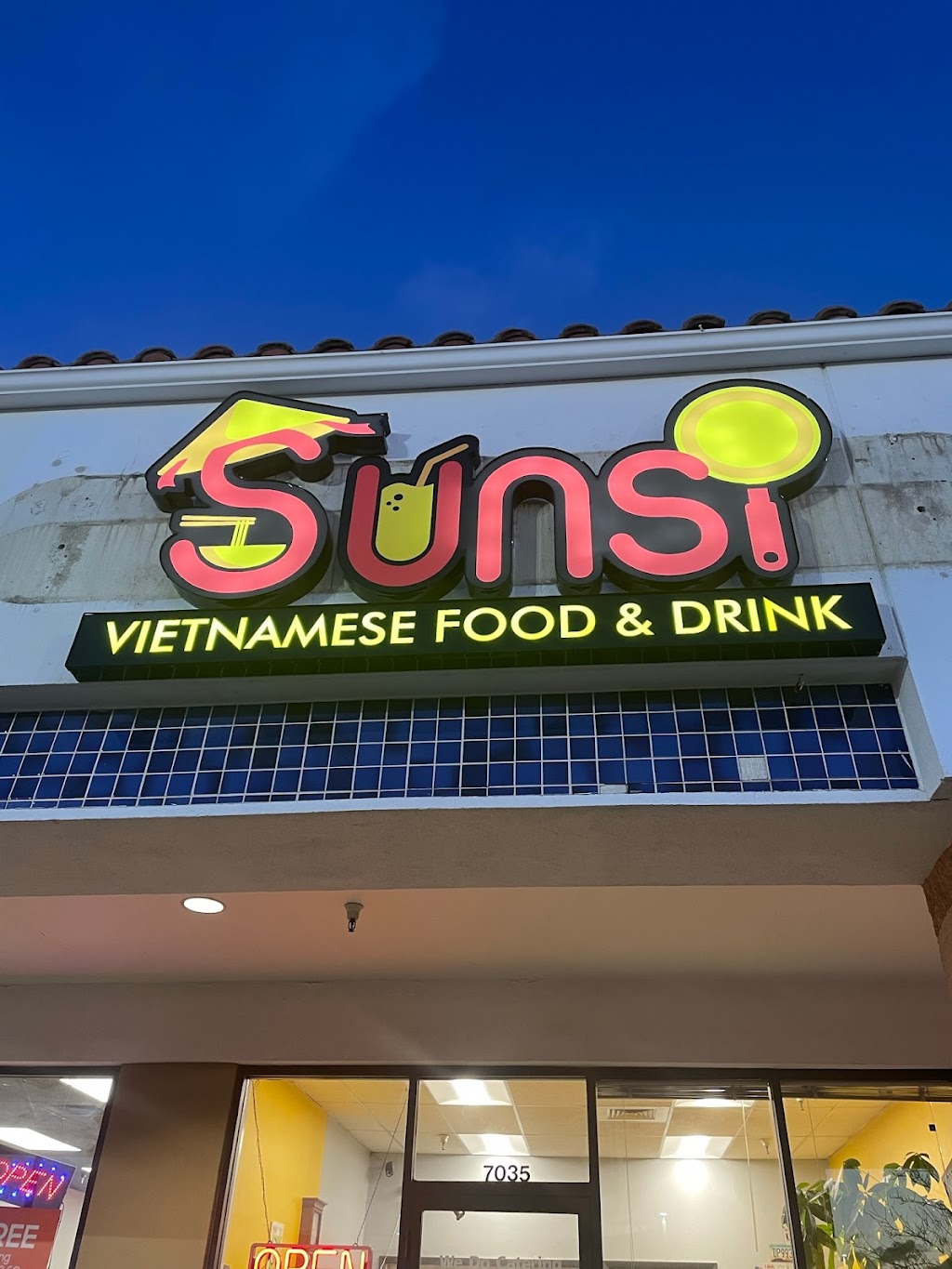 Sunsi | restaurant | 7035 S Redwood Rd, West Jordan, UT 84084, USA | 8015659988 OR +1 801-565-9988