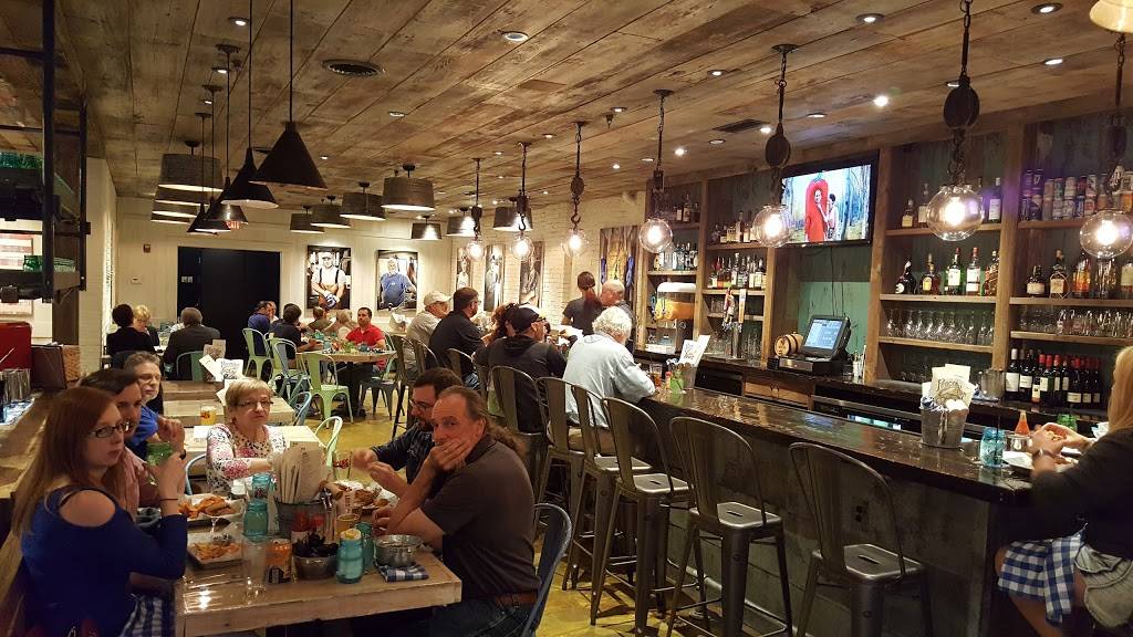 Peacemaker Lobster & Crab | restaurant | 1831 Sidney St, St. Louis, MO 63104, USA | 3147728858 OR +1 314-772-8858