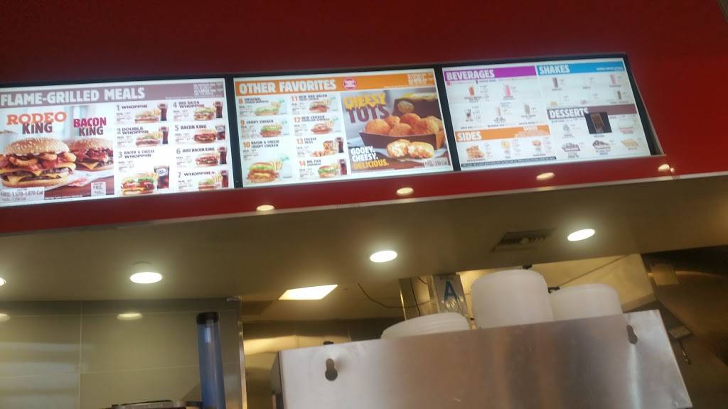 Burger King | restaurant | 24201 W Valencia Blvd #fc 4, Valencia, CA 91355, USA | 6612862113 OR +1 661-286-2113
