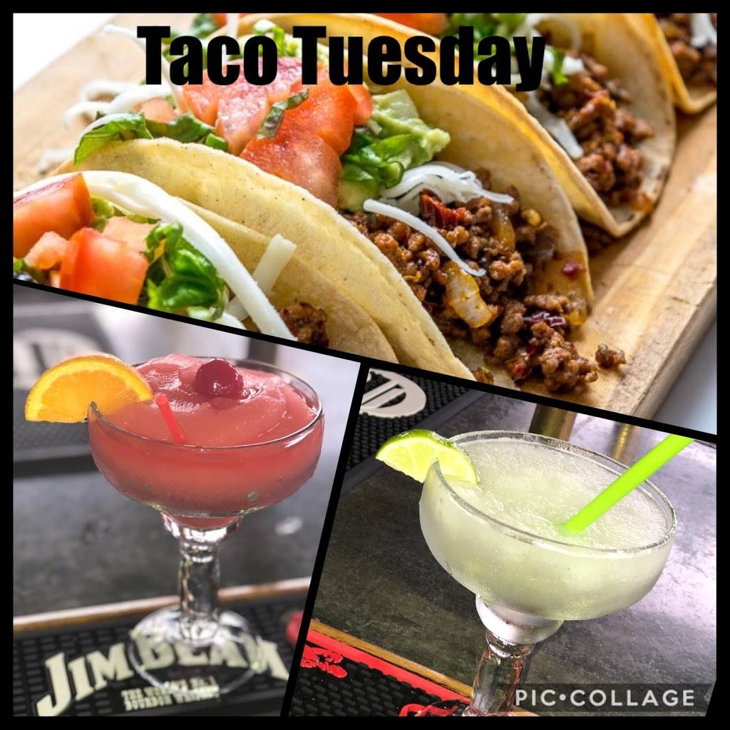 Larrys Corner Bar and Grill | restaurant | 5827 S Broadway, St. Louis, MO 63111, USA | 3143546475 OR +1 314-354-6475