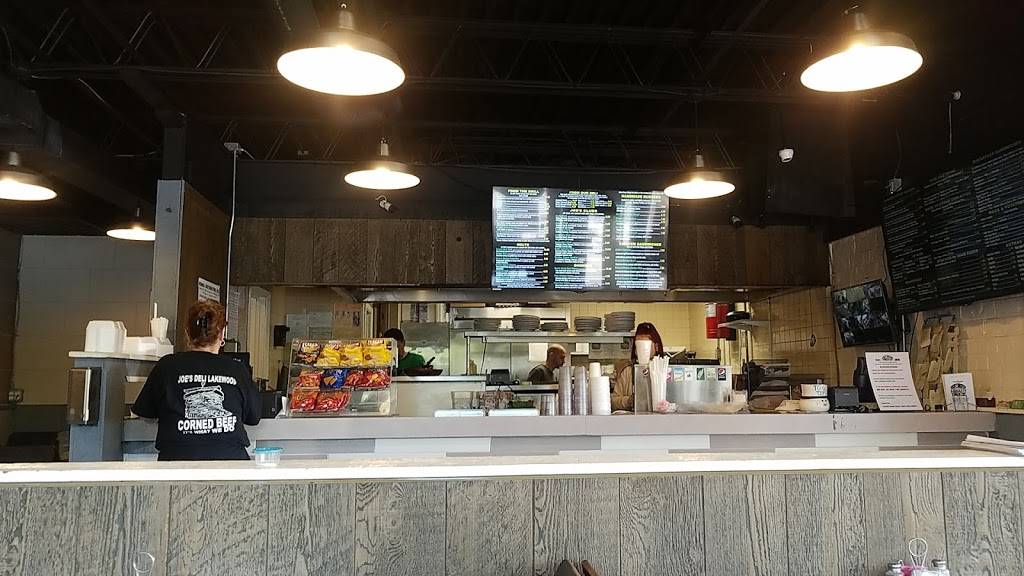Joes Deli & Restaurant | restaurant | 11750 Madison Ave, Lakewood, OH 44107, USA | 2165212477 OR +1 216-521-2477
