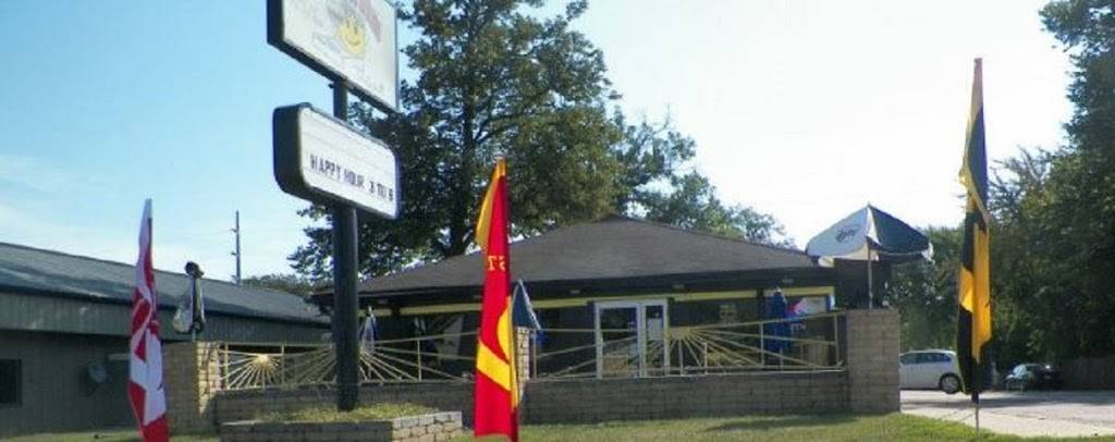 Miles Inn Okoboji | restaurant | 264 US-71, Arnolds Park, IA 51331, USA | 7123322934 OR +1 712-332-2934