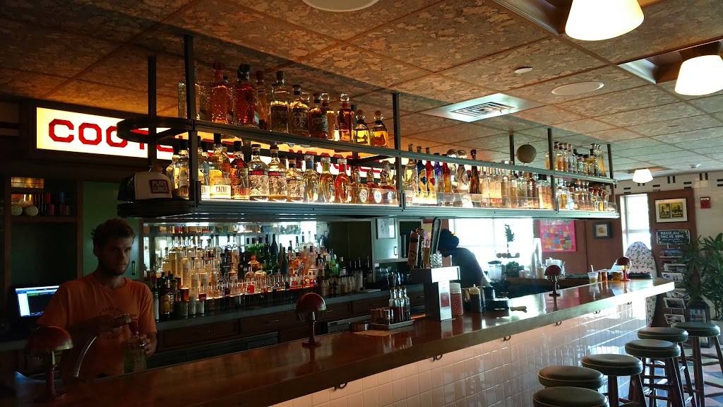 Lolos Surf Cantina | restaurant | 161 Ocean Dr, Miami Beach, FL 33139, USA | 3057356973 OR +1 305-735-6973