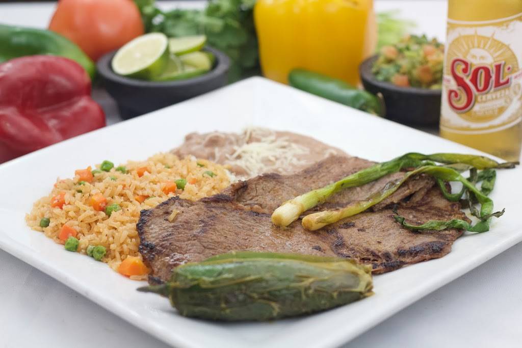 Mi Pueblo Mexican Grill | restaurant | 150 W Vineyard Ave, Oxnard, CA 93036, USA | 8059812525 OR +1 805-981-2525