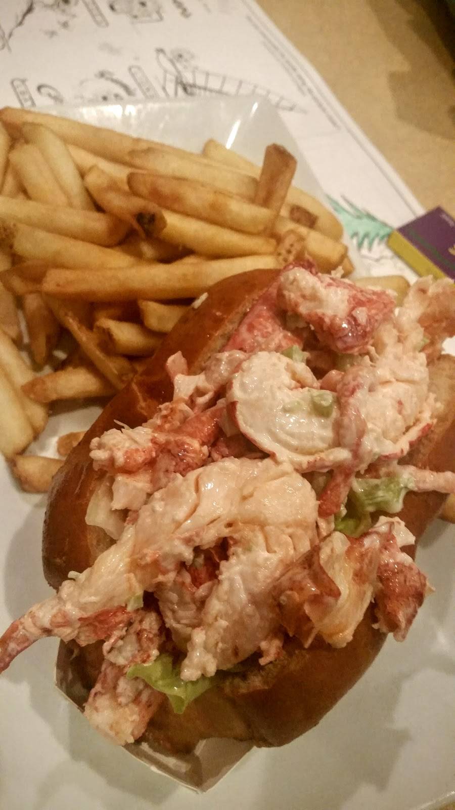 Endzone Sports Pub | restaurant | 218 Coggeshall St, New Bedford, MA 02746, USA | 5089977309 OR +1 508-997-7309