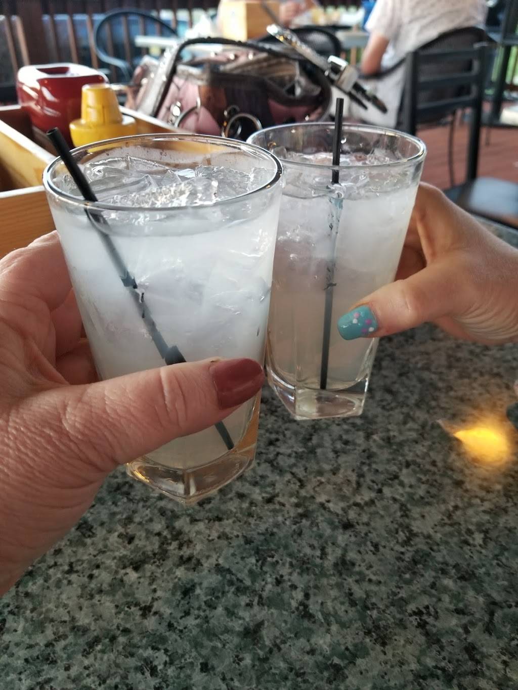 Patricks Pub | restaurant | 7 Willison Pl, Cumberland, MD 21502, USA | 3017221007 OR +1 301-722-1007