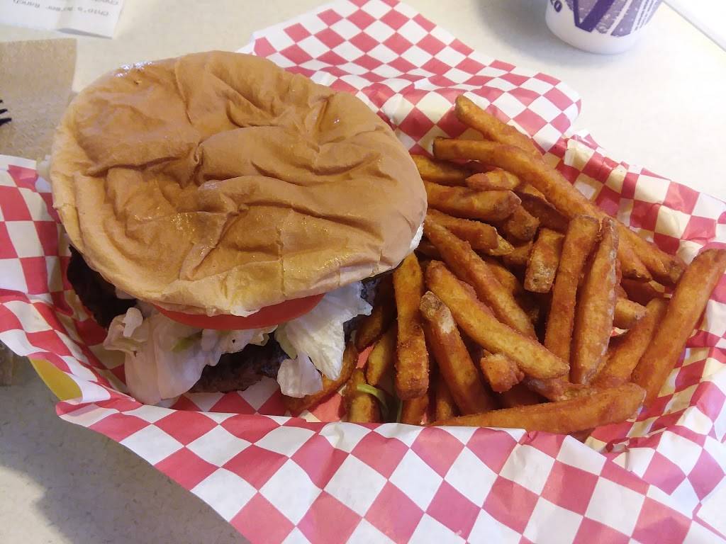 Chips | restaurant | 908 W Palestine Ave, Palestine, TX 75801, USA | 9037231016 OR +1 903-723-1016