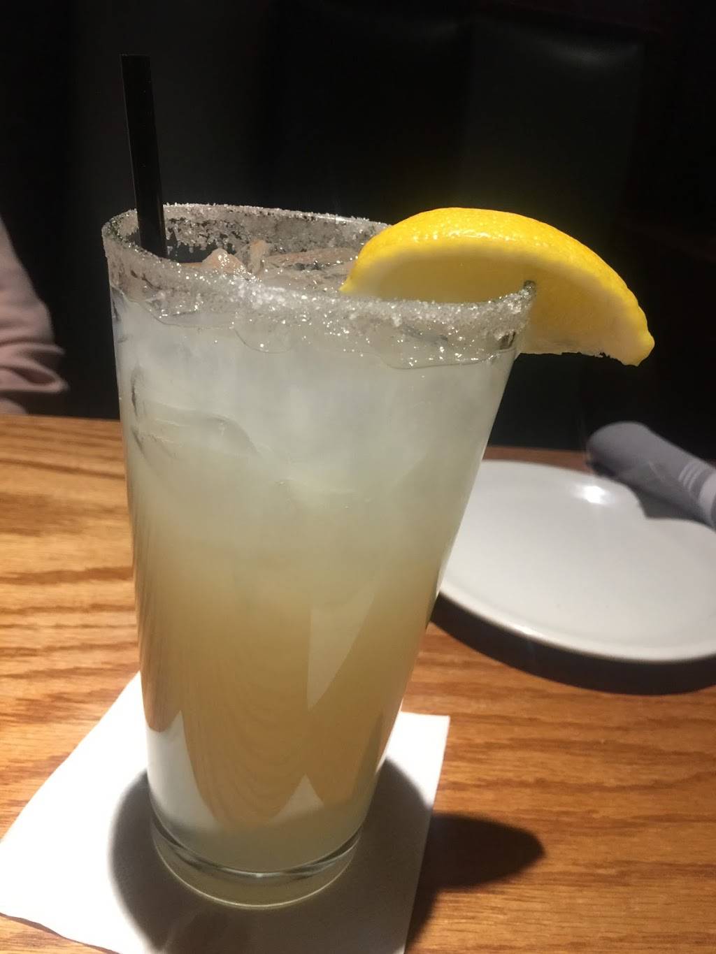 Bobby Qs | restaurant | 8501 N 27th Ave, Phoenix, AZ 85051, USA | 6029955982 OR +1 602-995-5982