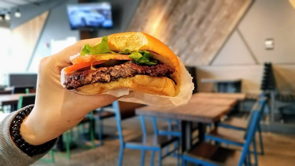 Shake Shack | restaurant | 90-15 Queens Blvd space 1069, Elmhurst, NY 11373, USA | 3472250190 OR +1 347-225-0190